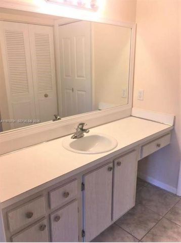 5930 Whispering Pine C1, Palm Beach, FL 33463