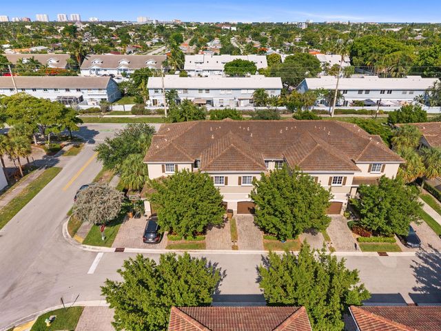 354 SE 1st Way 354, Deerfield Beach, FL 33441