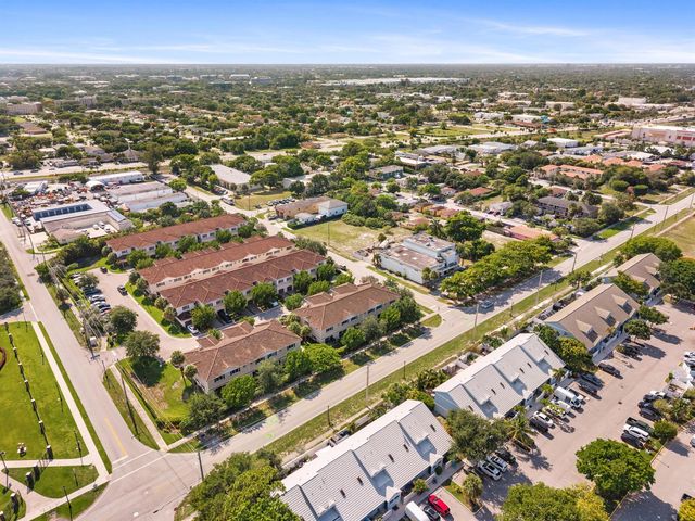 354 SE 1st Way 354, Deerfield Beach, FL 33441