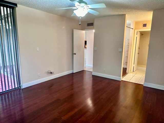 3000 NW 42nd Avenue B101, Coconut Creek, FL 33066