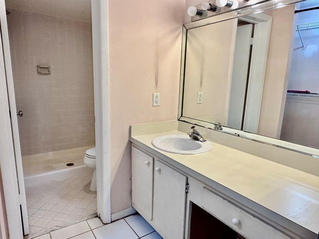 3000 NW 42nd Avenue B101, Coconut Creek, FL 33066