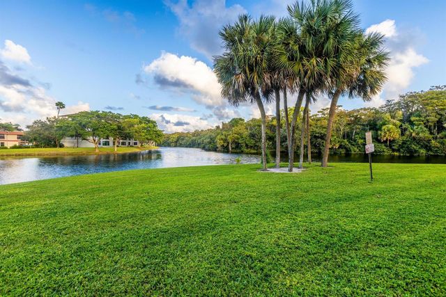 3000 NW 42nd Avenue B101, Coconut Creek, FL 33066