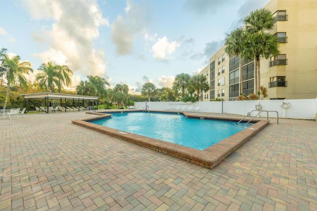 3000 NW 42nd Avenue B101, Coconut Creek, FL 33066