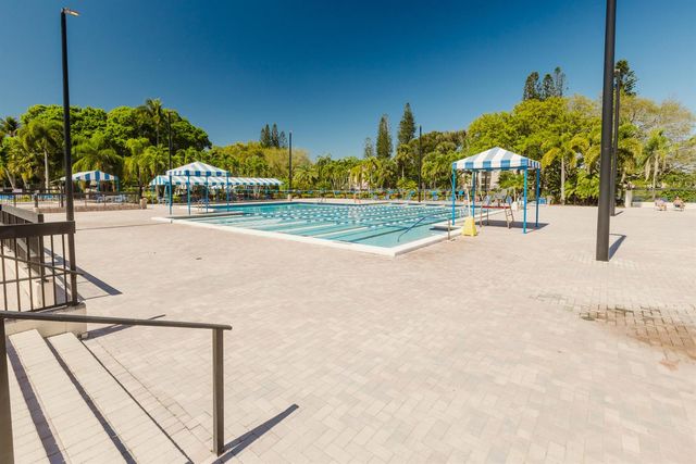 3000 NW 42nd Avenue B101, Coconut Creek, FL 33066
