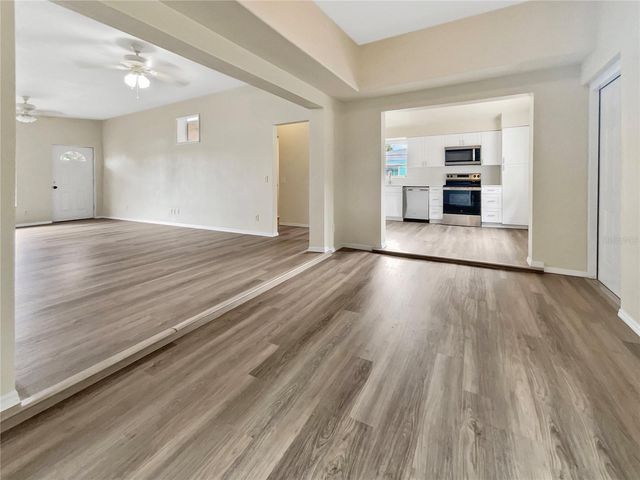 5812 22ND STREET W, Bradenton, FL 34207