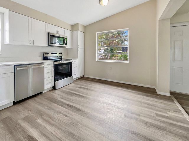 5812 22ND STREET W, Bradenton, FL 34207