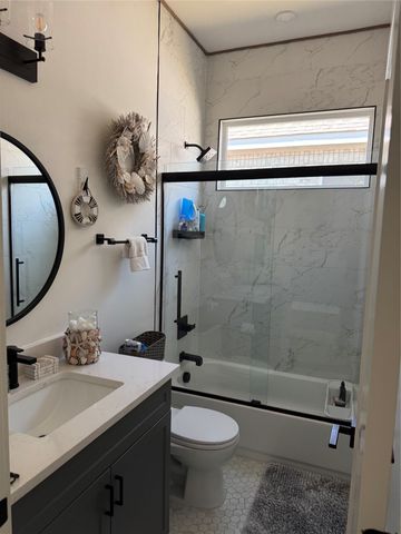 1453 Eagle Nest Drive, Pelican Bay, TX 76020