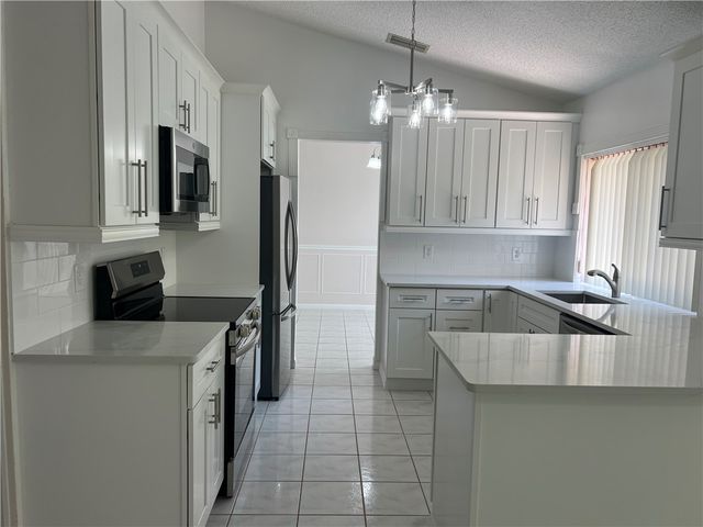 1811 Shakespeare Street, Sebastian, FL 32958