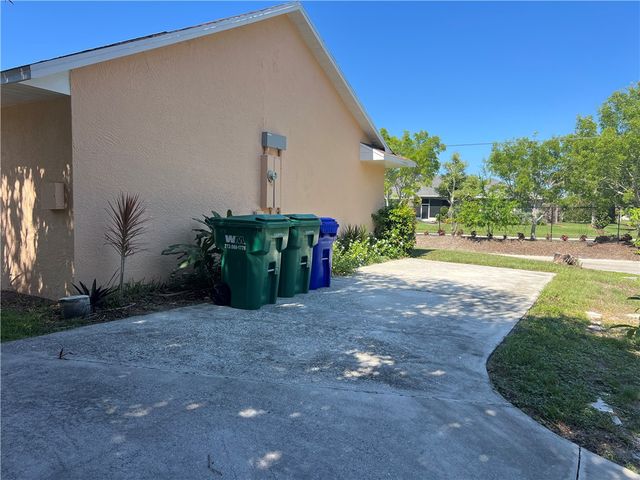 1811 Shakespeare Street, Sebastian, FL 32958