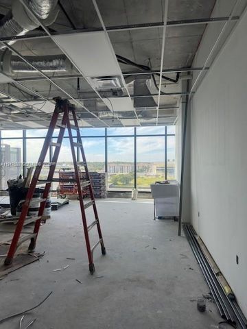 800 N Federal Hwy 806, Hallandale Beach, FL 33009