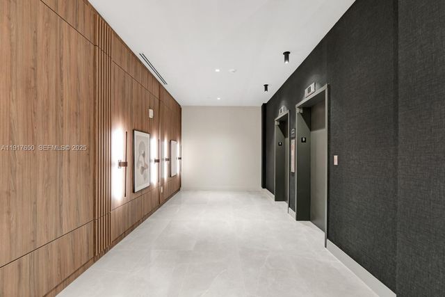 800 N Federal Hwy 806, Hallandale Beach, FL 33009