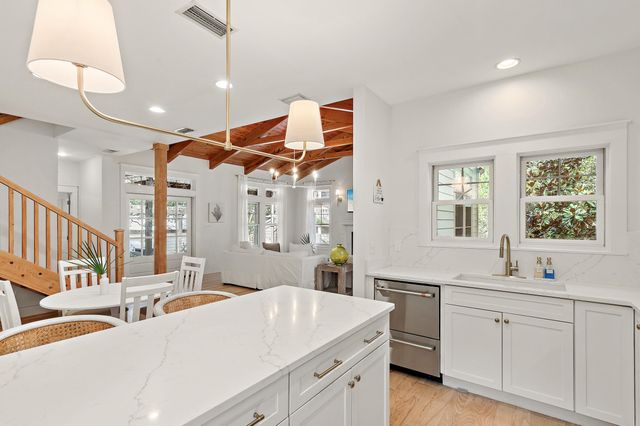 100 S Summit Drive, Santa Rosa Beach, FL 32459