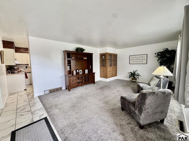 29 Loyola Lane, Pueblo, CO 81005