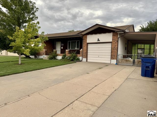 29 Loyola Lane, Pueblo, CO 81005
