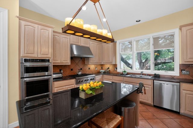 2305 Barton Creek BLVD 40, Austin, TX 78735