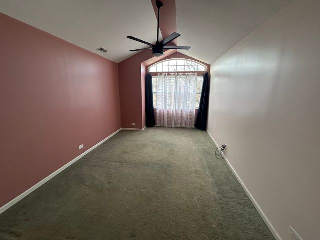 935 Viewpoint Drive, Lake In The Hills, IL 60156
