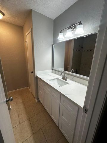 2120 Greenbriar Colony Drive, Houston, TX 77032