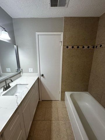 2120 Greenbriar Colony Drive, Houston, TX 77032