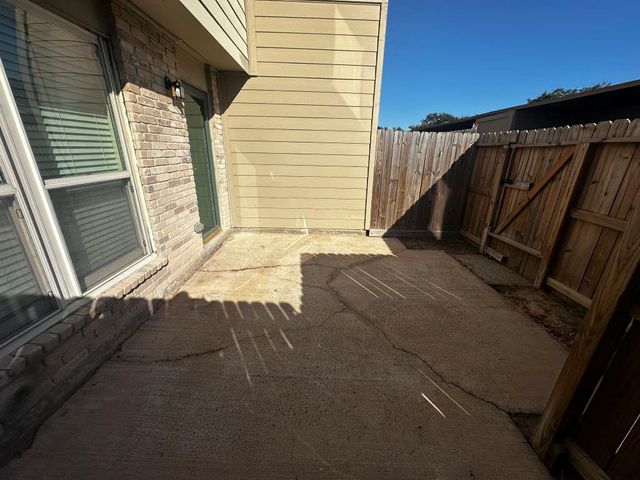 2120 Greenbriar Colony Drive, Houston, TX 77032