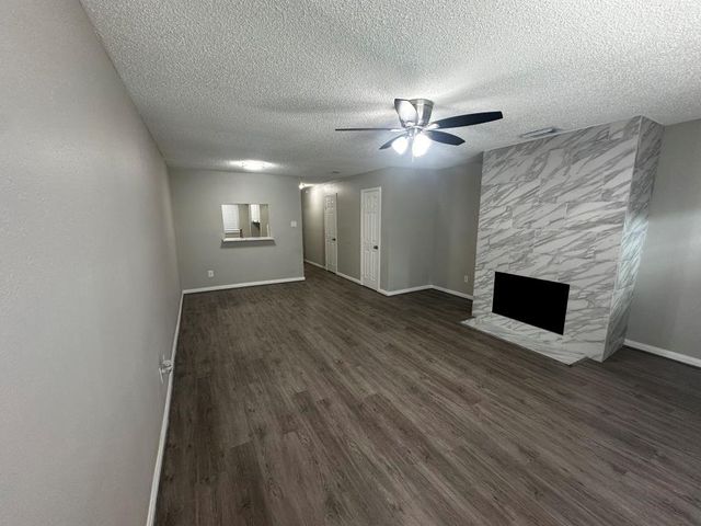 2120 Greenbriar Colony Drive, Houston, TX 77032