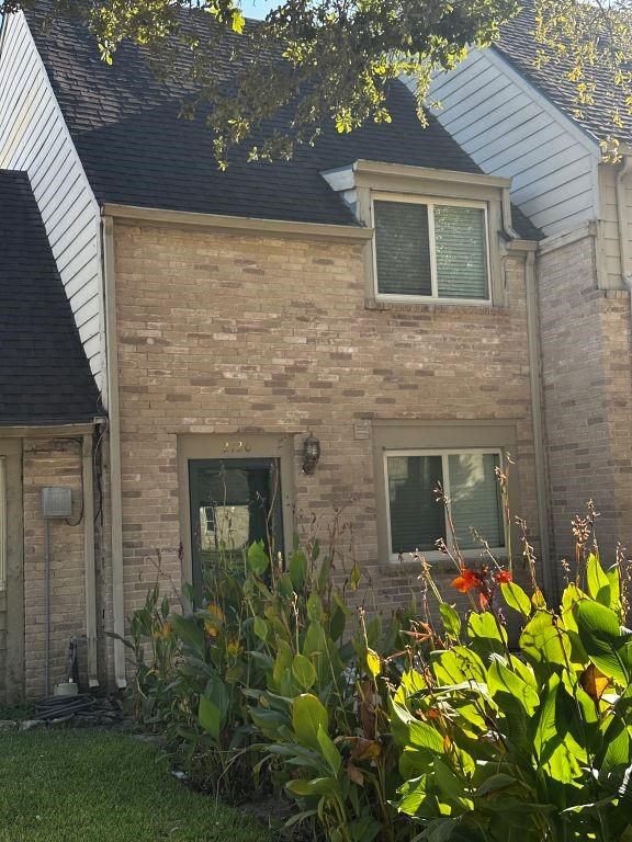 2120 Greenbriar Colony Drive, Houston, TX 77032