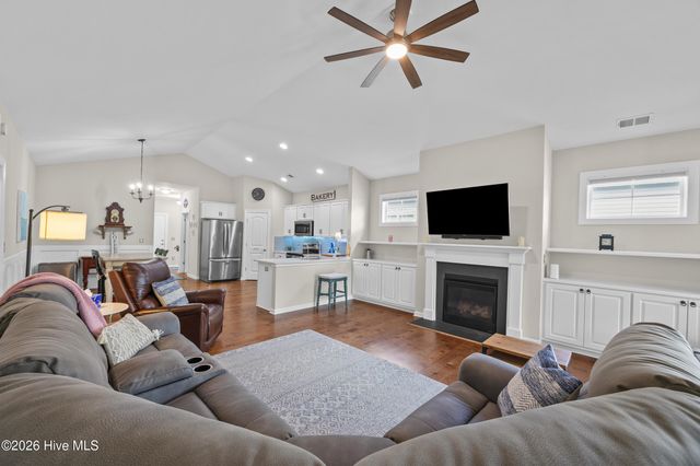 4513 Huntsman Court, Castle Hayne, NC 28429