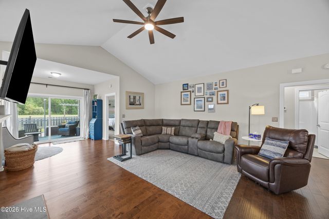 4513 Huntsman Court, Castle Hayne, NC 28429