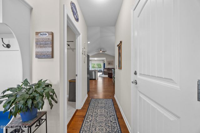 4513 Huntsman Court, Castle Hayne, NC 28429