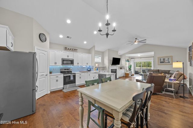 4513 Huntsman Court, Castle Hayne, NC 28429