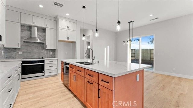 6 Moonbeam Court, Oroville, CA 95966