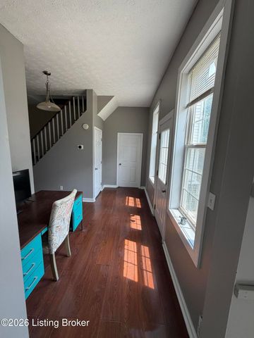 3679 Parthenia Ave, Louisville, KY 40215