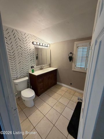 3679 Parthenia Ave, Louisville, KY 40215