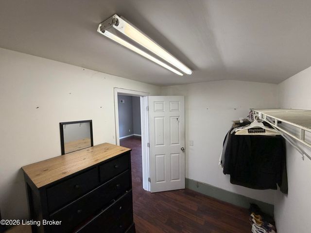 3679 Parthenia Ave, Louisville, KY 40215