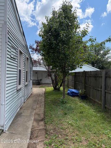 3679 Parthenia Ave, Louisville, KY 40215