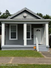 3679 Parthenia Ave, Louisville, KY 40215