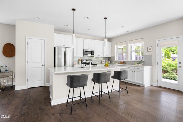 108 Chapel Run Way, Chapel Hill, NC 27517