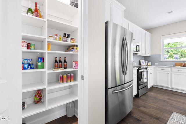 108 Chapel Run Way, Chapel Hill, NC 27517