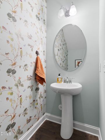 108 Chapel Run Way, Chapel Hill, NC 27517