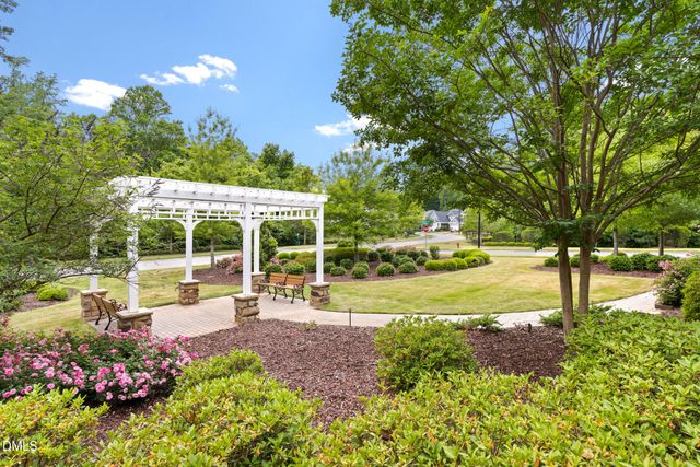108 Chapel Run Way, Chapel Hill, NC 27517