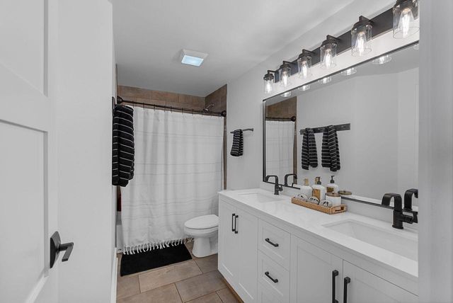 S107W34886 S Shore DRIVE, Mukwonago, WI 53149