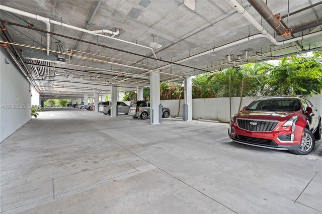 2010 SW 25th Terrace 204, Miami, FL 33133