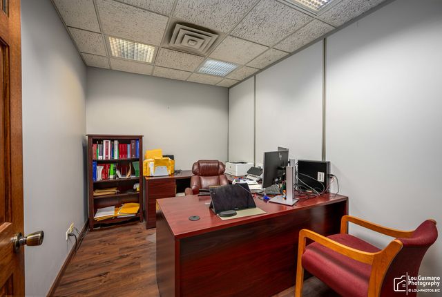 7251 W Touhy Avenue, Chicago, IL 60631