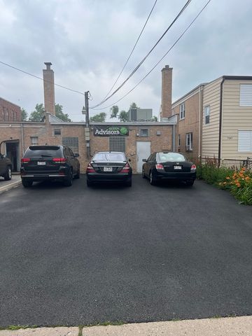7251 W Touhy Avenue, Chicago, IL 60631