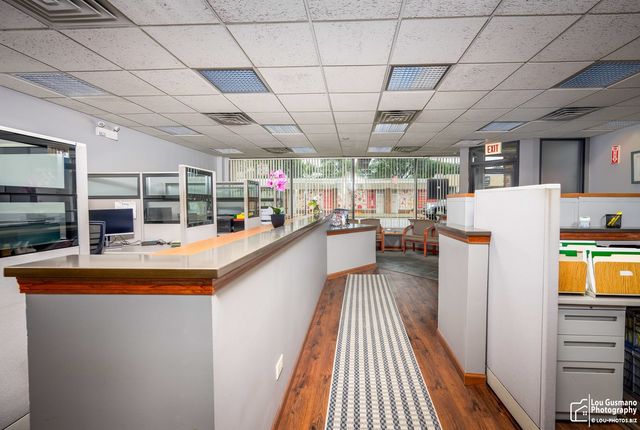 7251 W Touhy Avenue, Chicago, IL 60631