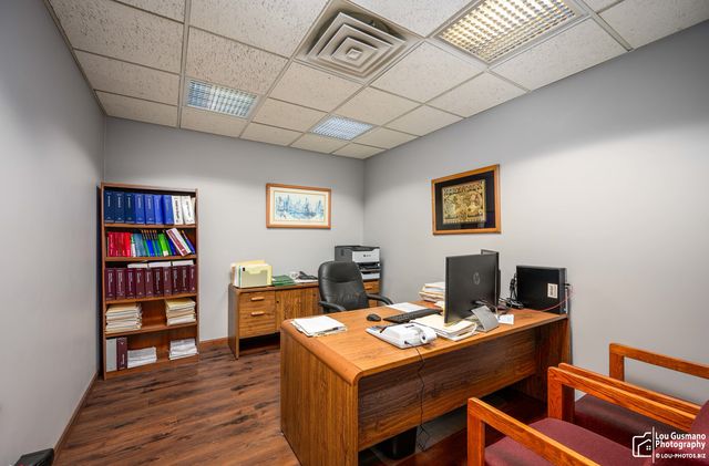 7251 W Touhy Avenue, Chicago, IL 60631