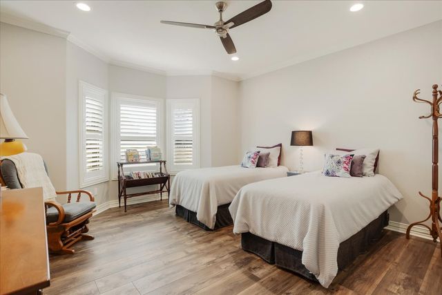 3909 Saddle Creek, Denison, TX 75020