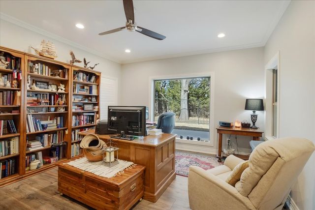 3909 Saddle Creek, Denison, TX 75020