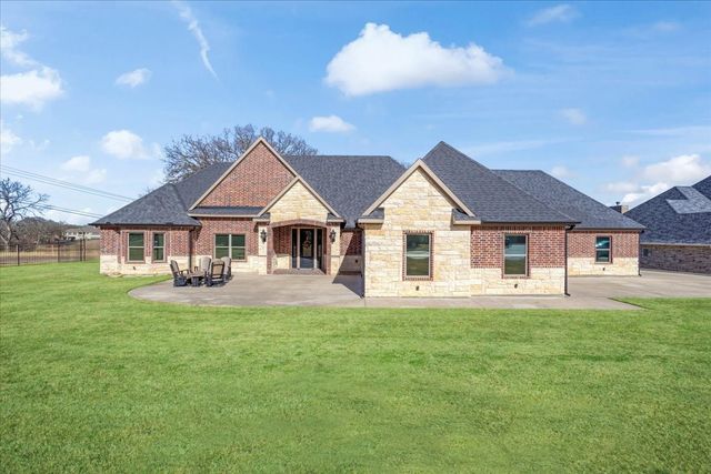 3909 Saddle Creek, Denison, TX 75020