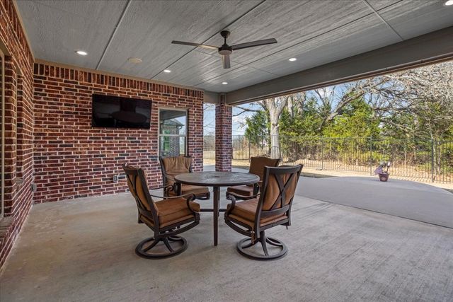 3909 Saddle Creek, Denison, TX 75020