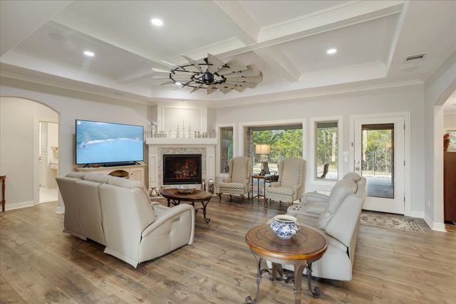 3909 Saddle Creek, Denison, TX 75020